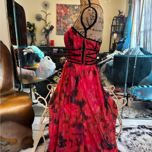 Forever 21 Strapless Red and Black Dress - Picture 3 of 7